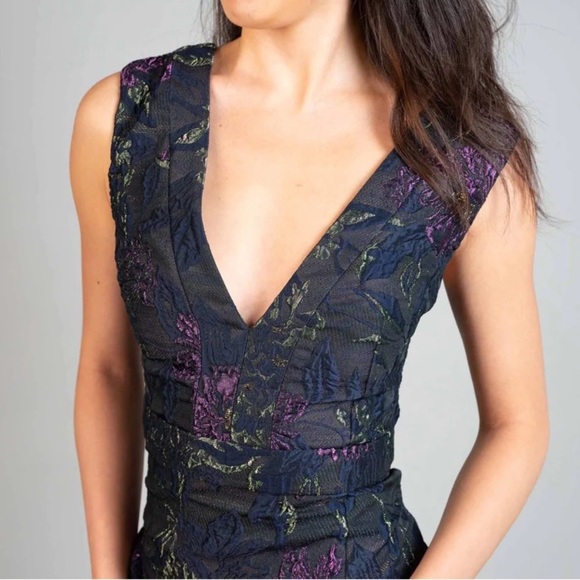 Alberto Makali V-Neck Cocktail Dress Style 56806 Size XSMALL - Picture 2 of 14